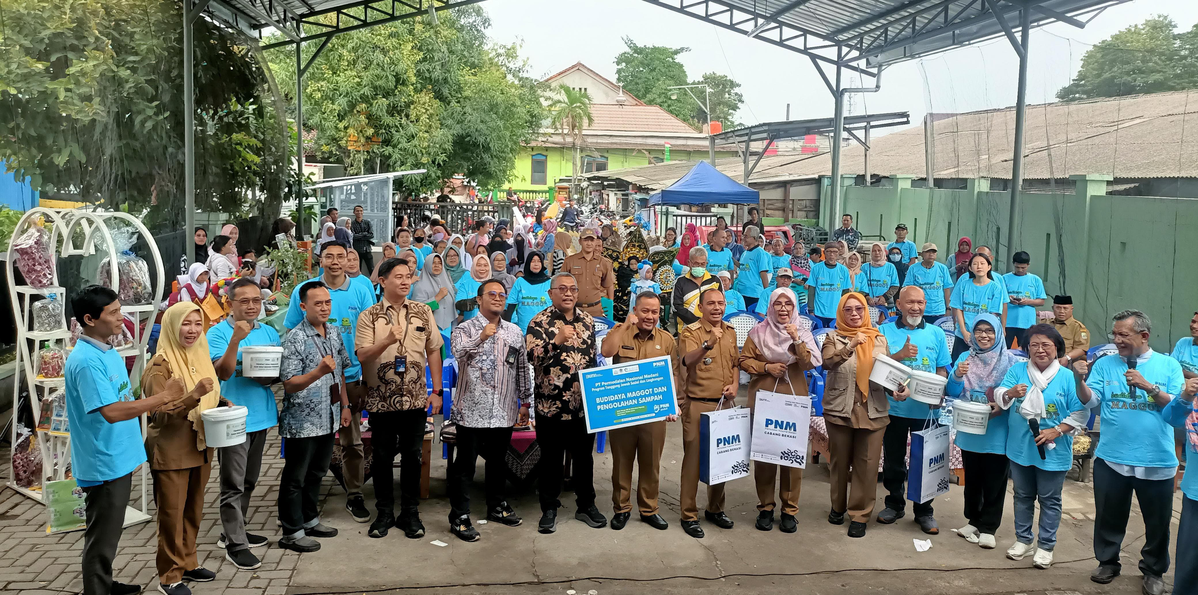 budidaya maggot dan pengolahan sampah di RW 06 Pejuang Pratama